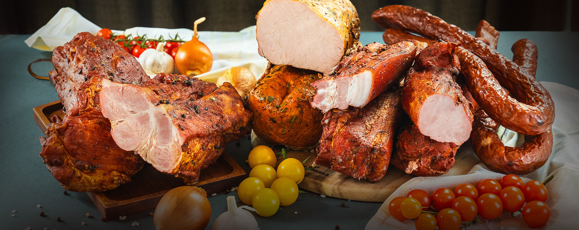 AUTENTICI <br>prin simplitatea de acasă